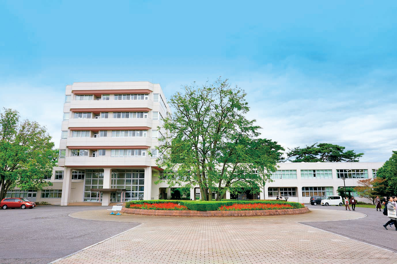 東京家政大学